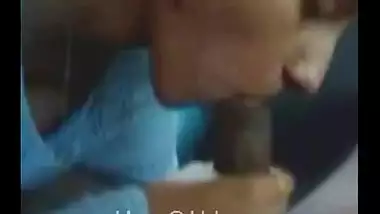 INDIAN couple bj in car