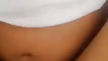 WHORE Girl Shaved Wet Pussy Fucking in Car