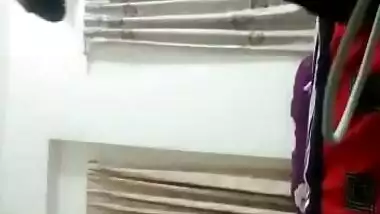 Bangladeshi girl made video of her illicit sex session