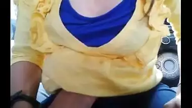 Indian big boobs aunty’s sex scandal MMS