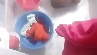 Pervert knows how to film the Desi landlady without being caught