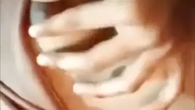 Dirty Bangladeshi beauty exposes and touches her Desi XXX boobs