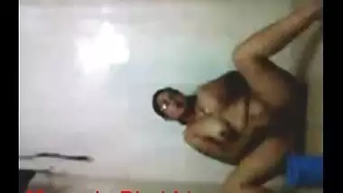 Pussy rubbing in bathroom self shot